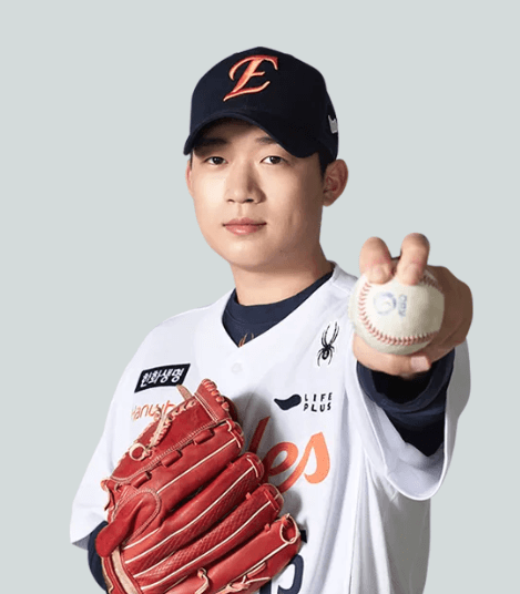 포즈취하고있는김기중