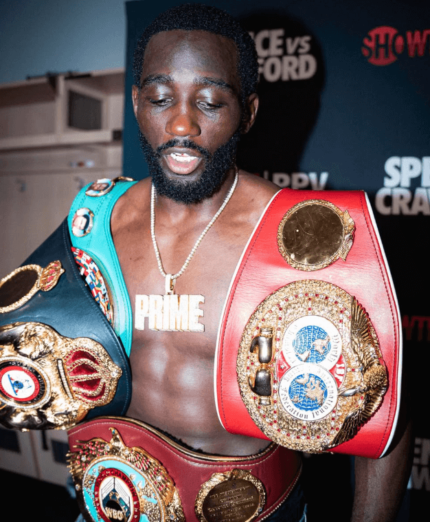 챔피언-크로포드-프로필