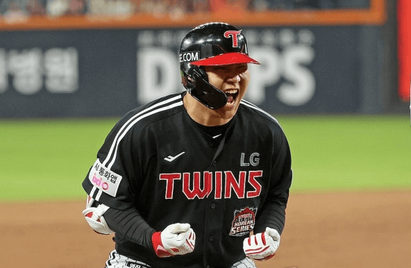 엘지-트윈스-문보경-선수-이미지